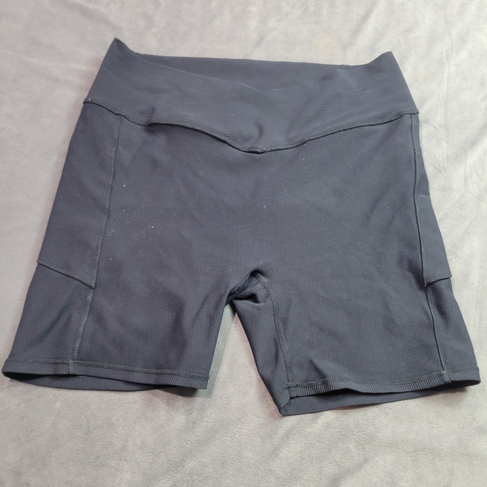 Womens Black‎ Ribbed Crossover V-Waist Biker Shorts with Side Pockets High Rise